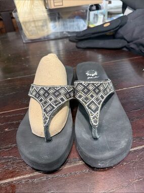 Yellow Box Black Beaded Sandal